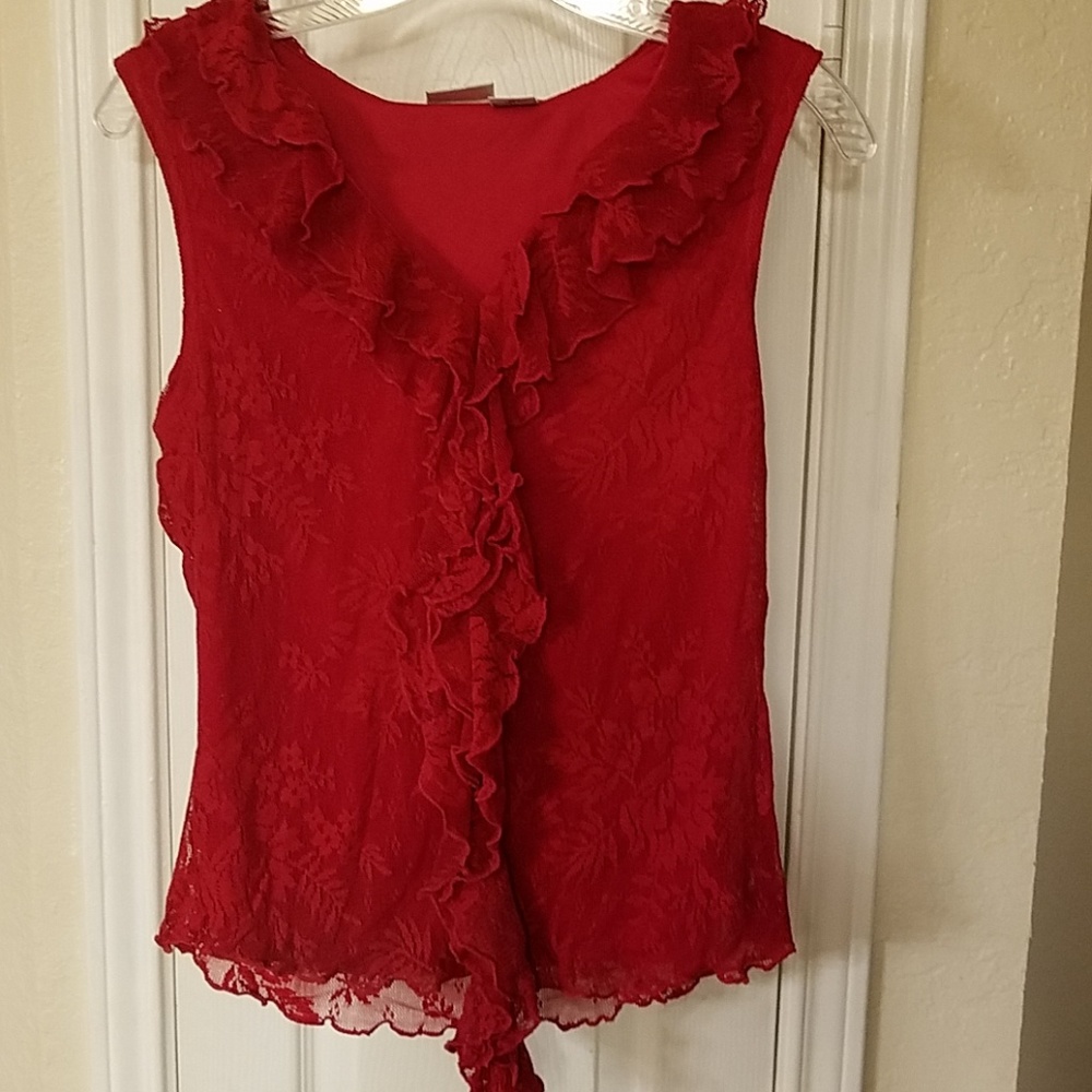 Never worn Newport News top